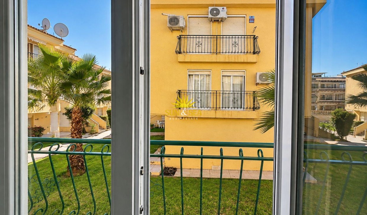 Resale - Apartment - Torrevieja - La veleta
