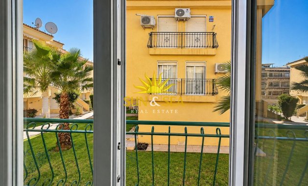 Resale - Apartment - Torrevieja - La veleta