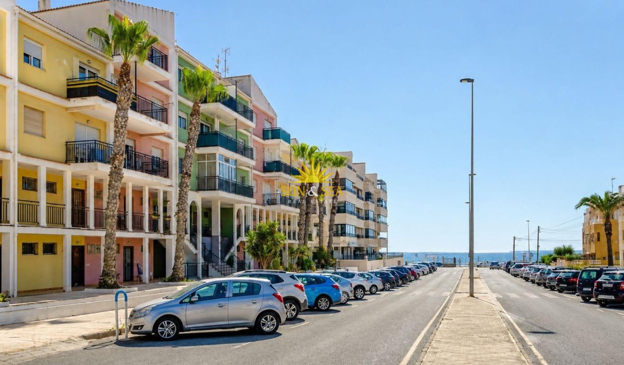 Resale - Apartment - Torrevieja - La veleta