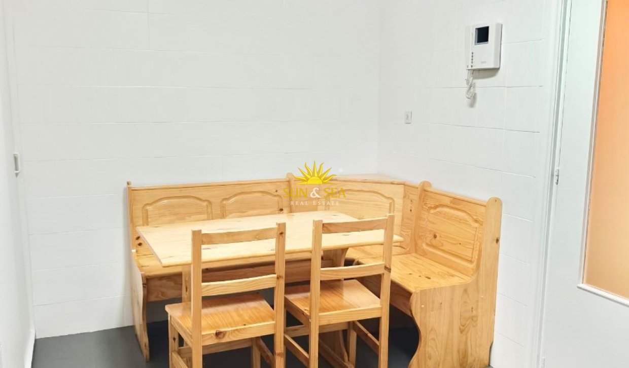 Long Term Rental - Apartment - Alicante - Benalua