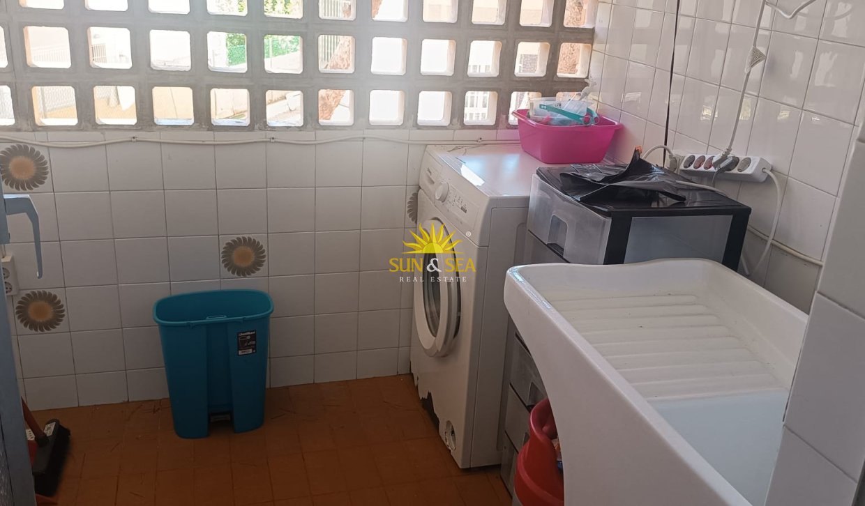 Kurzzeit-Vermietung - Wohnung - 