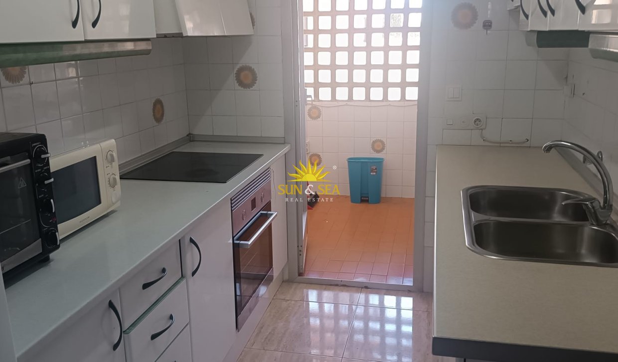Kurzzeit-Vermietung - Wohnung - 
