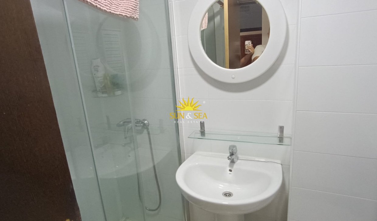Kurzzeit-Vermietung - Wohnung - 
