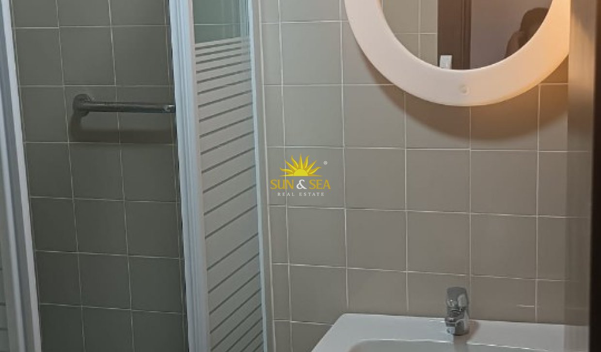 Kurzzeit-Vermietung - Wohnung - 