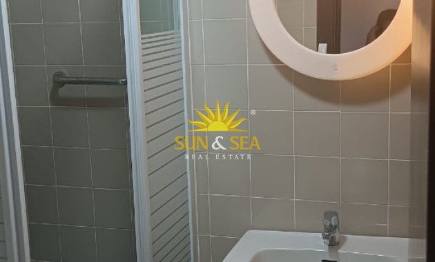 Kurzzeit-Vermietung - Wohnung - 