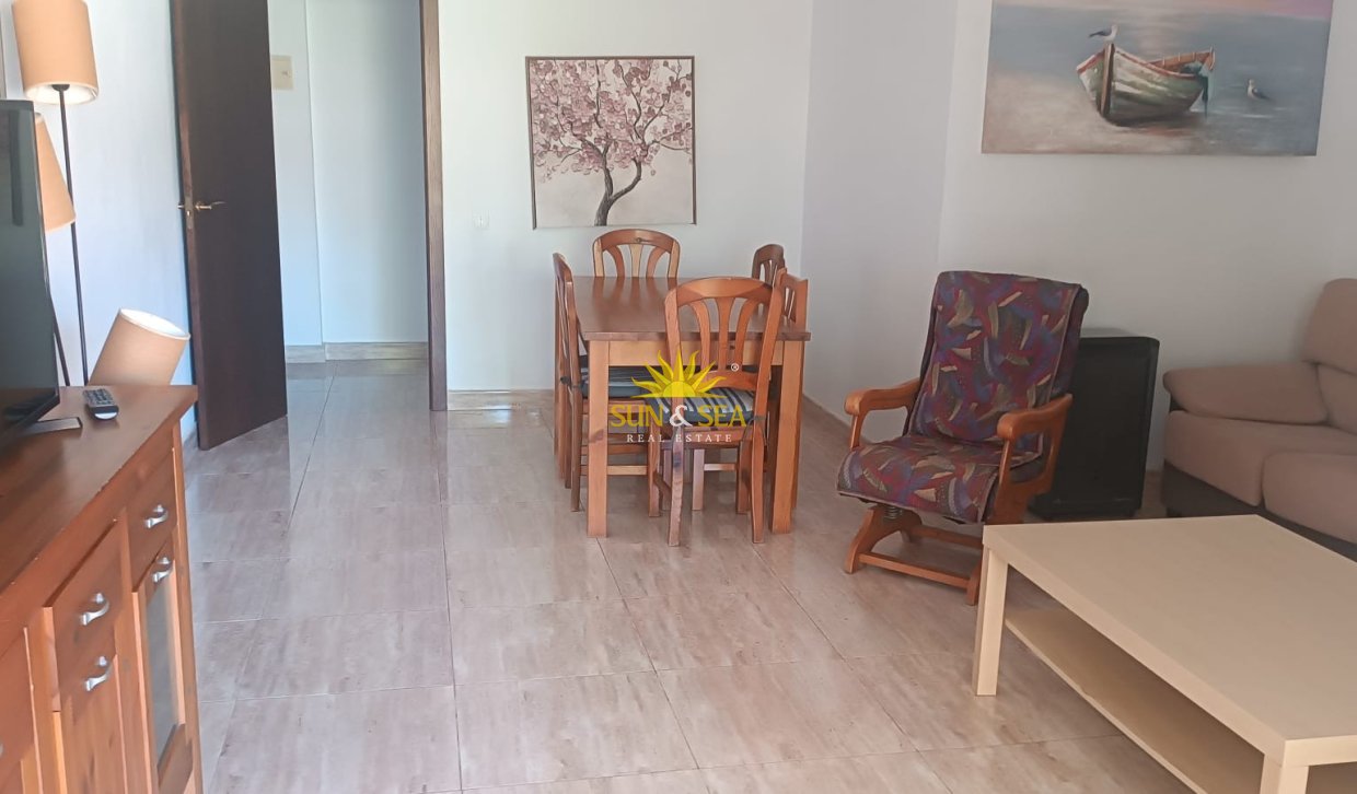 Kurzzeit-Vermietung - Wohnung - 