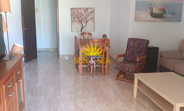 Kurzzeit-Vermietung - Wohnung - 