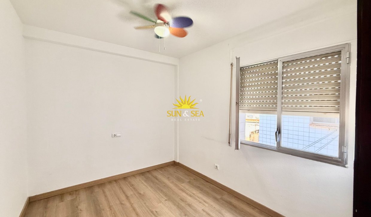 Long Term Rental - Apartment - Alicante - Centro