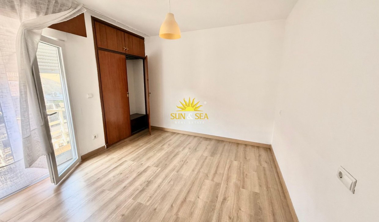 Long Term Rental - Apartment - Alicante - Centro