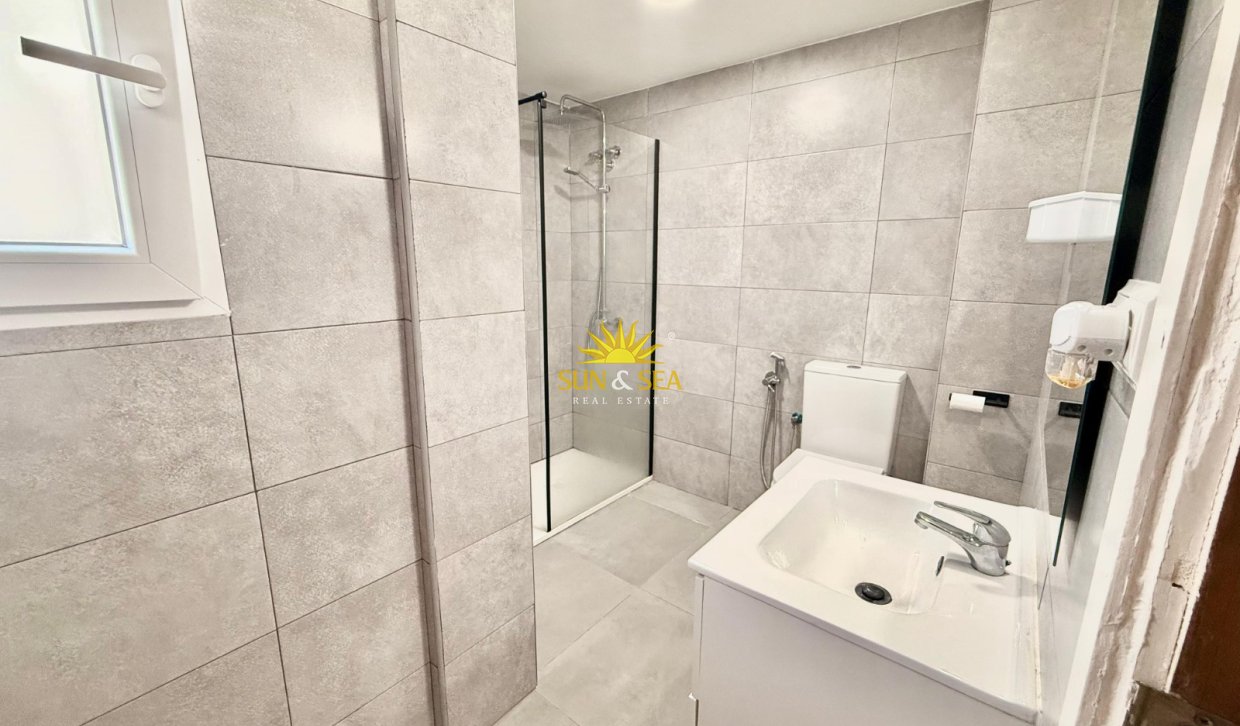 Long Term Rental - Apartment - Alicante - Centro