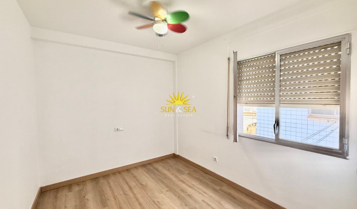 Long Term Rental - Apartment - Alicante - Centro