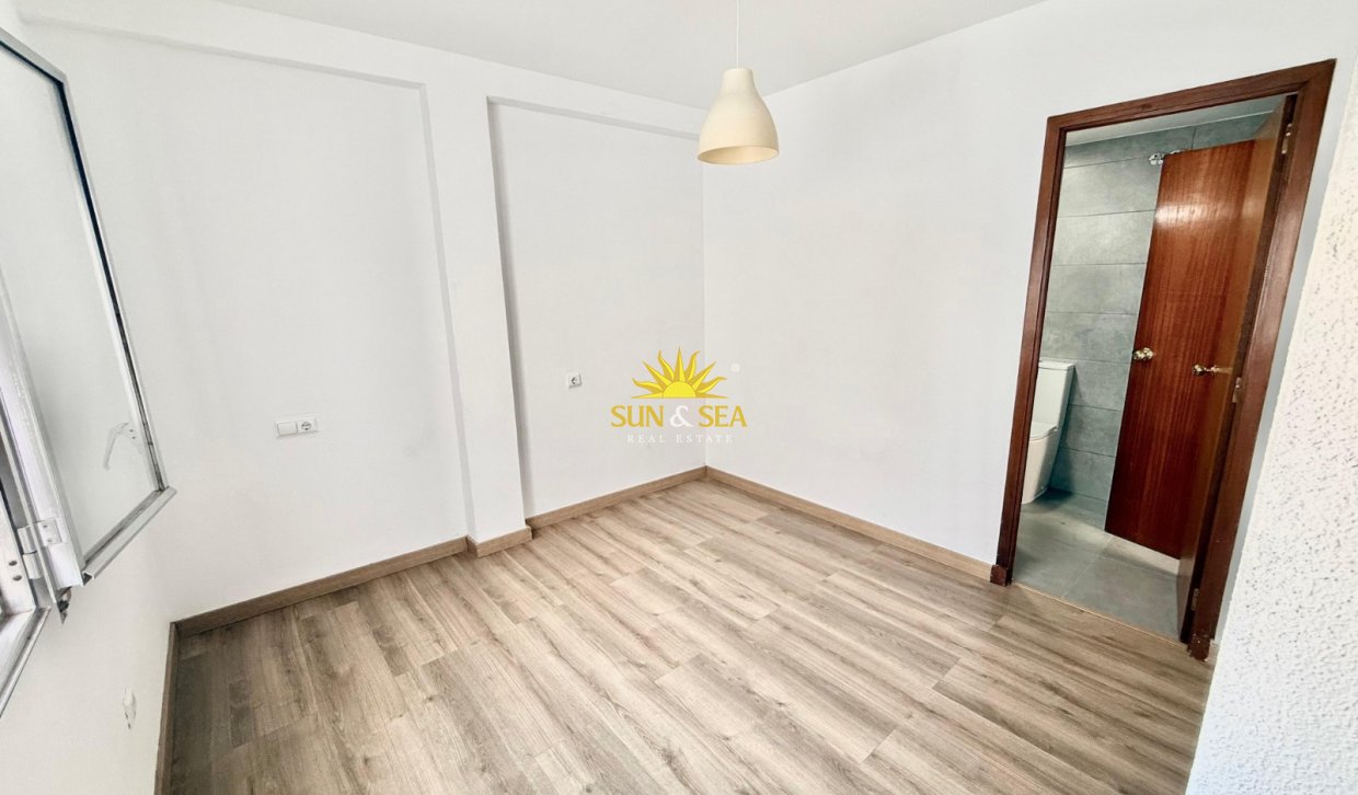 Long Term Rental - Apartment - Alicante - Centro