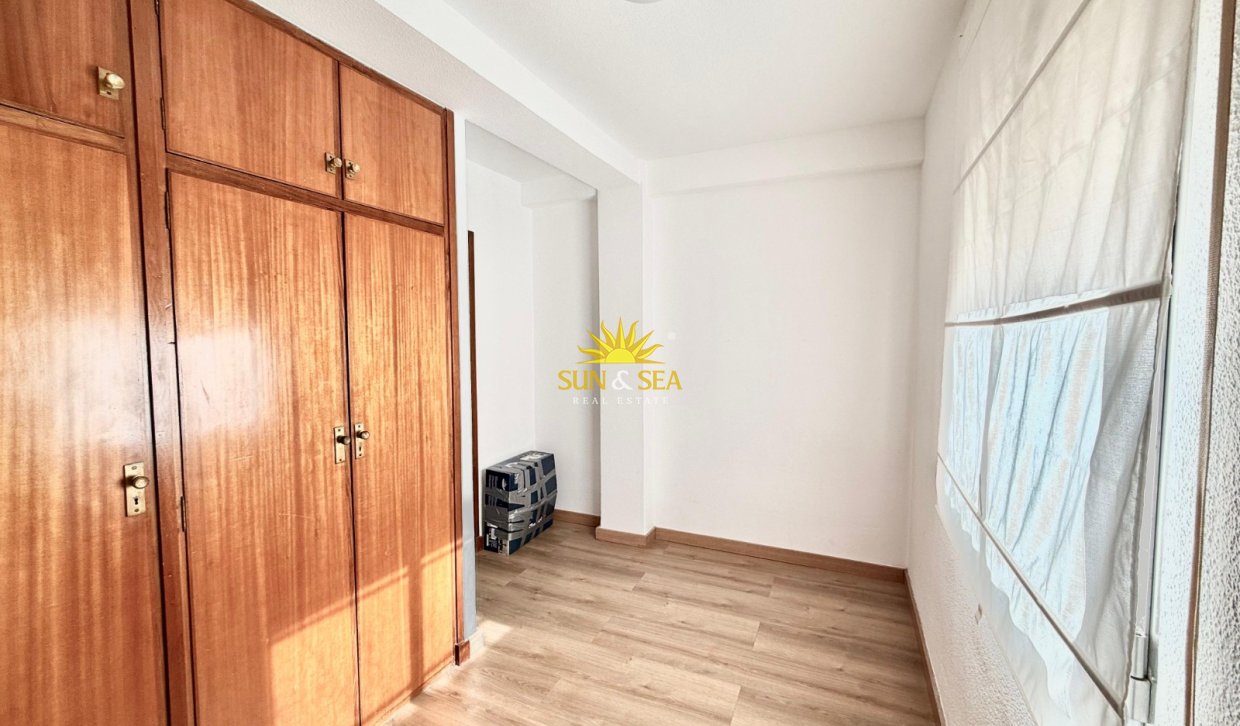 Long Term Rental - Apartment - Alicante - Centro