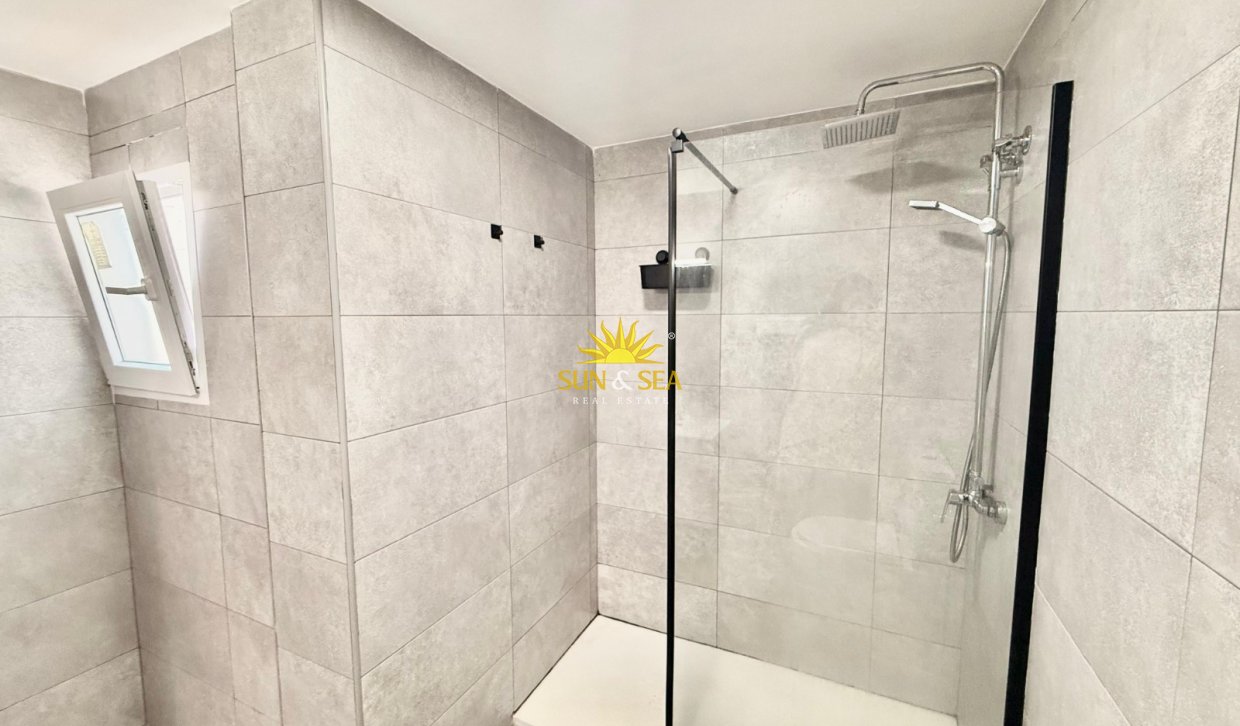 Long Term Rental - Apartment - Alicante - Centro