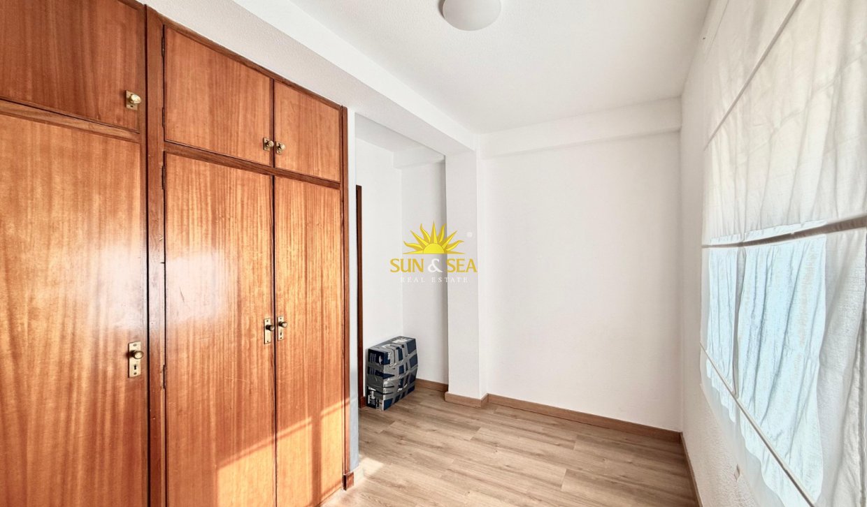 Long Term Rental - Apartment - Alicante - Centro
