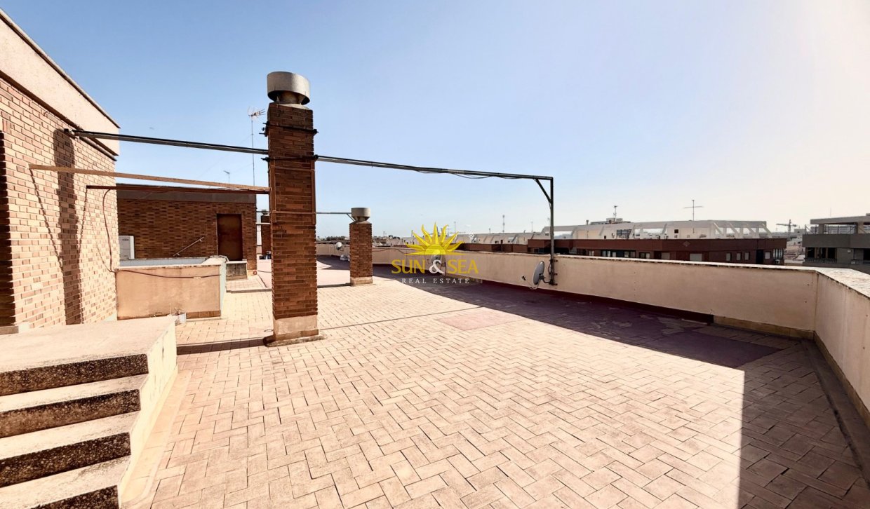 Long Term Rental - Apartment - Alicante - Centro