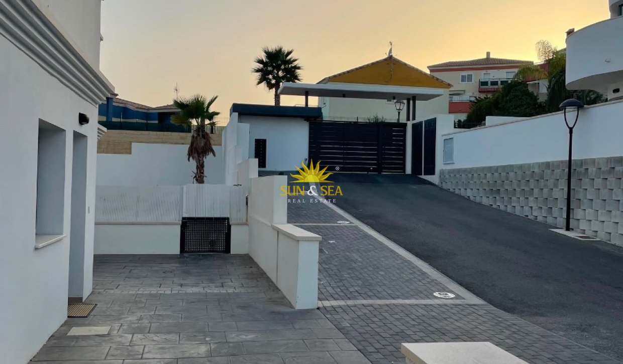 Long Term Rental - Townhouse - Finestrat