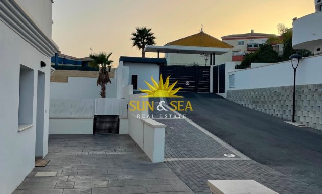 Long Term Rental - Townhouse - Finestrat