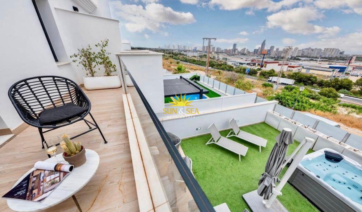 Long Term Rental - Townhouse - Finestrat
