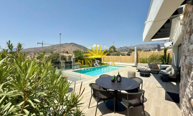 Alquiler a largo plazo - Chalet - Finestrat