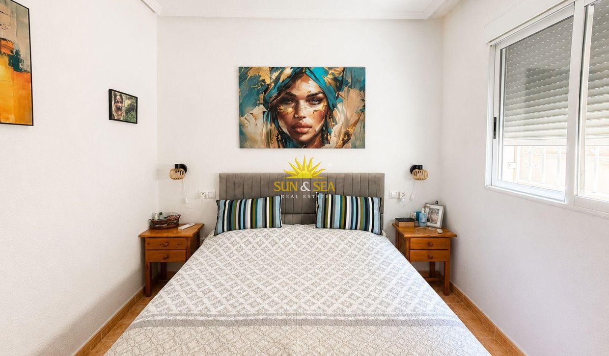 Resale - Townhouse - Torrevieja - Torretas