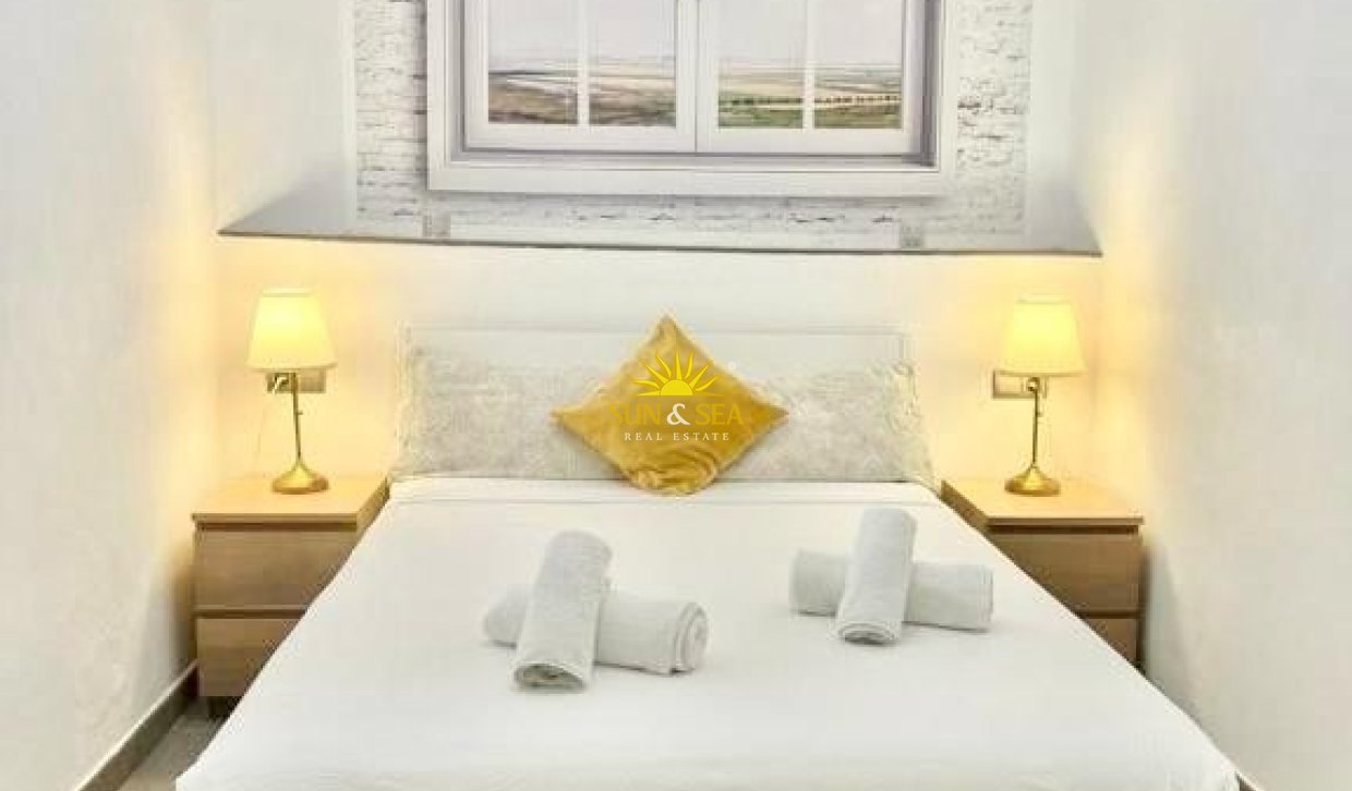 Long Term Rental - Ground Floor - Alicante - Centro