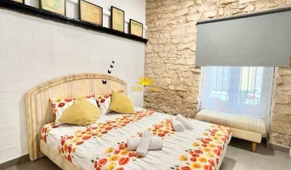 Long Term Rental - Ground Floor - Alicante - Centro
