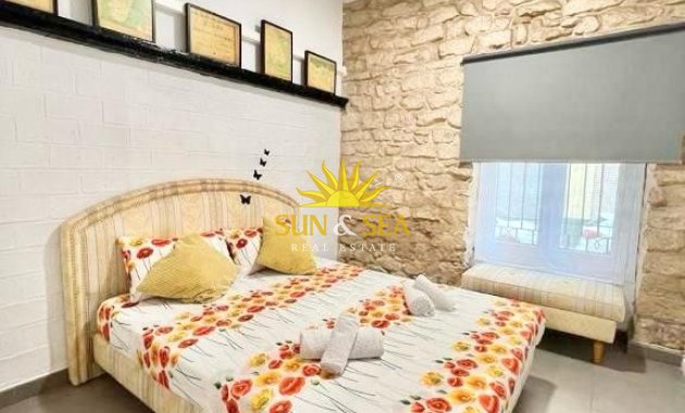 Long Term Rental - Ground Floor - Alicante - Centro