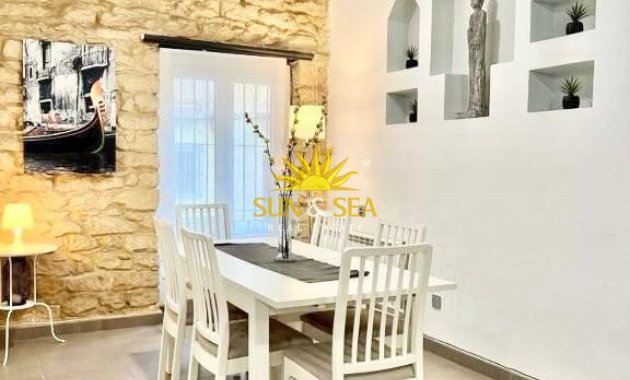 Long Term Rental - Ground Floor - Alicante - Centro