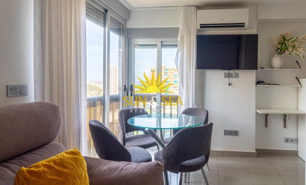 Resale - Apartment - Orihuela Costa - Campoamor