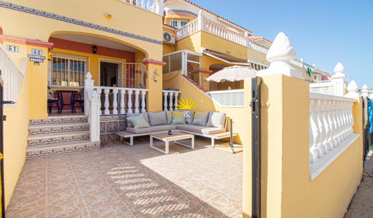 Resale - Villa / Semi detached - Orihuela Costa - La Regia