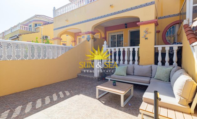 Resale - Villa / Semi detached - Orihuela Costa - La Regia