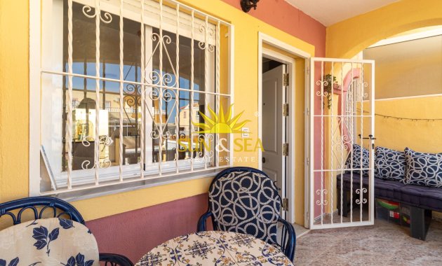 Resale - Villa / Semi detached - Orihuela Costa - La Regia