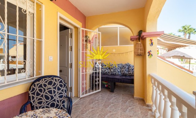 Resale - Villa / Semi detached - Orihuela Costa - La Regia