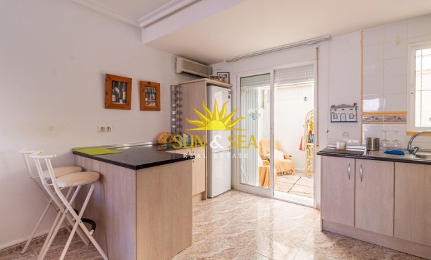 Resale - Villa / Semi detached - Orihuela Costa - La Regia