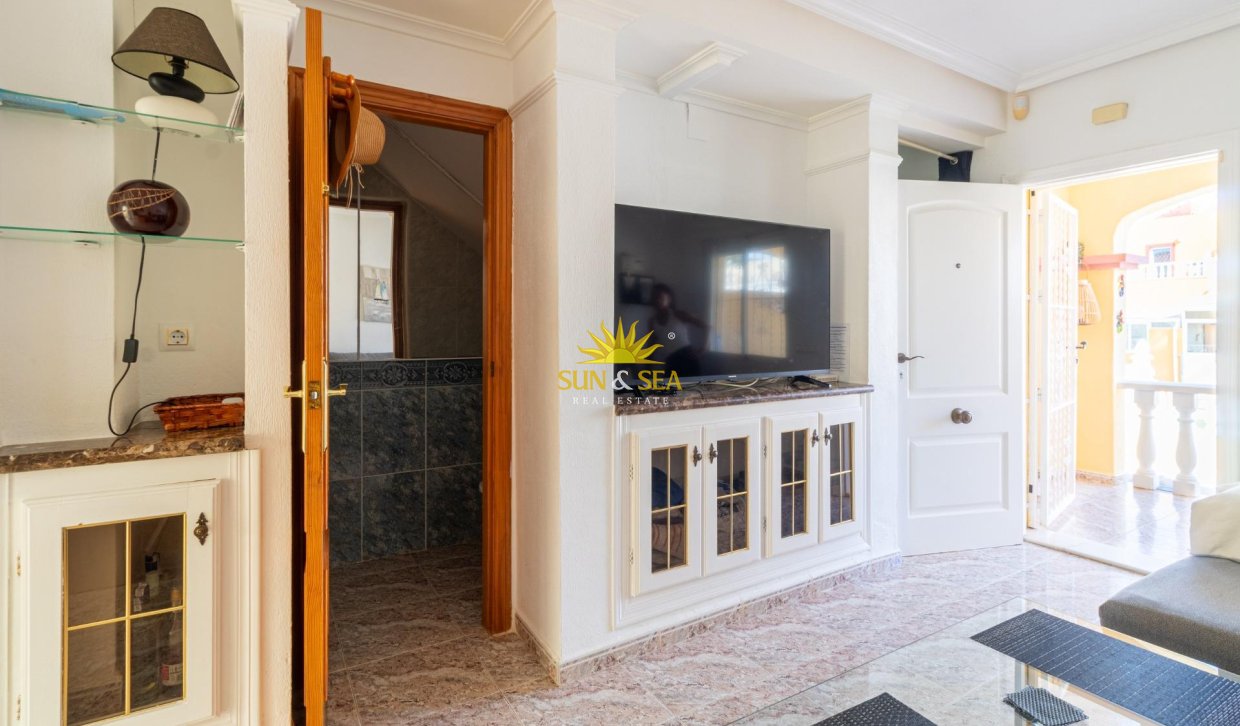 Resale - Villa / Semi detached - Orihuela Costa - La Regia