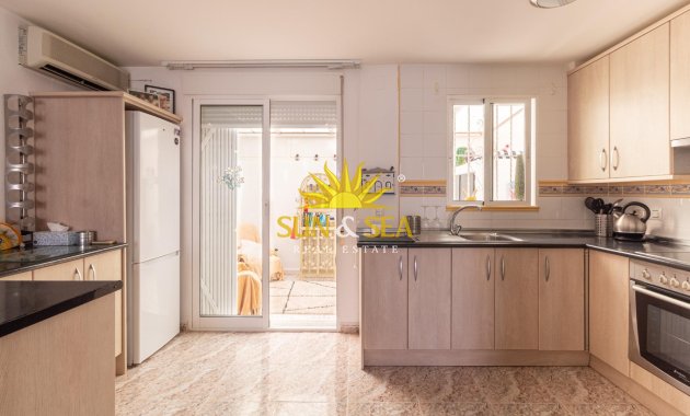 Resale - Villa / Semi detached - Orihuela Costa - La Regia