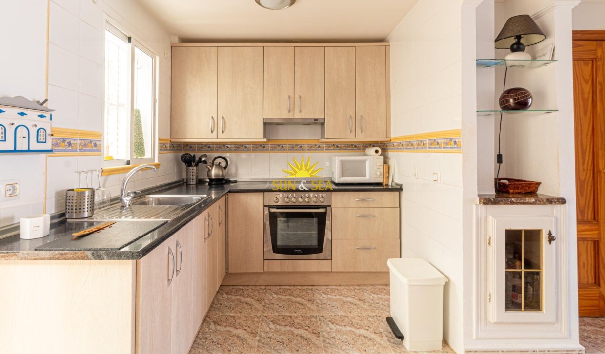 Resale - Villa / Semi detached - Orihuela Costa - La Regia