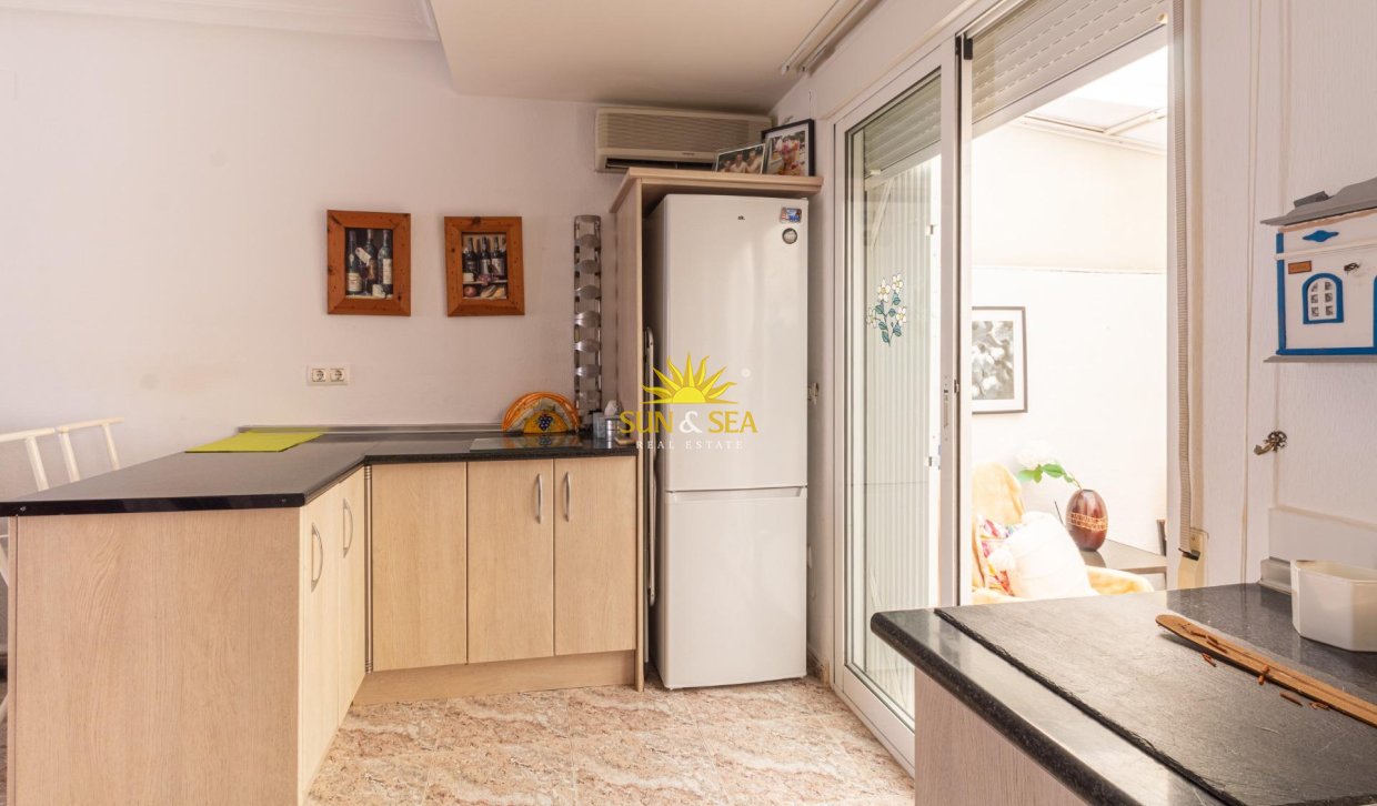 Resale - Villa / Semi detached - Orihuela Costa - La Regia