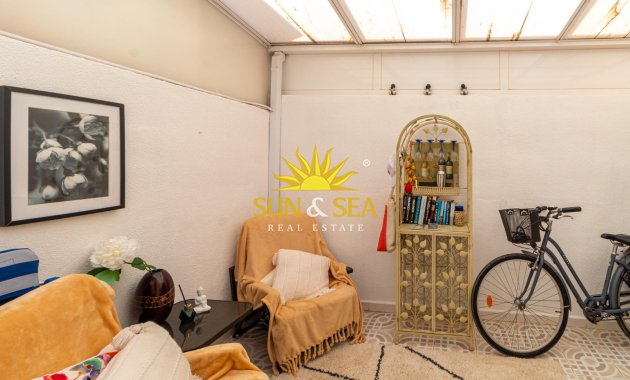 Resale - Villa / Semi detached - Orihuela Costa - La Regia