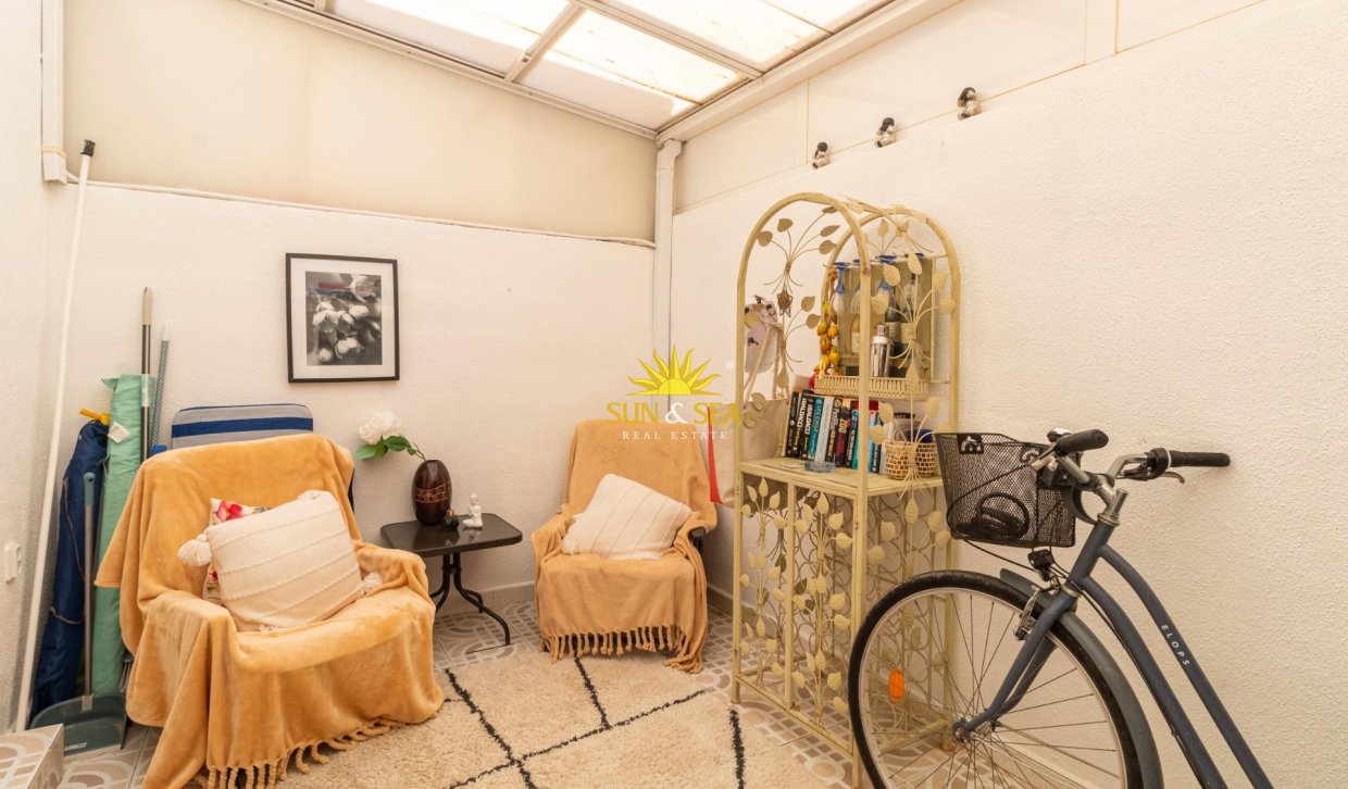 Resale - Villa / Semi detached - Orihuela Costa - La Regia