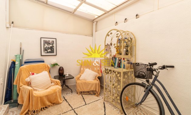 Resale - Villa / Semi detached - Orihuela Costa - La Regia