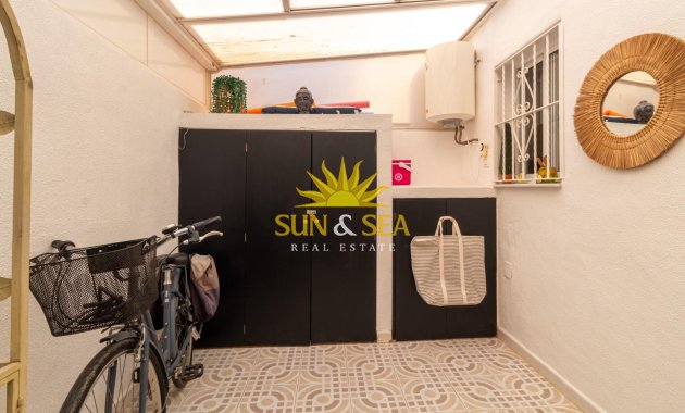 Resale - Villa / Semi detached - Orihuela Costa - La Regia