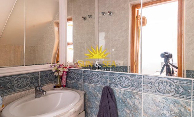Resale - Villa / Semi detached - Orihuela Costa - La Regia