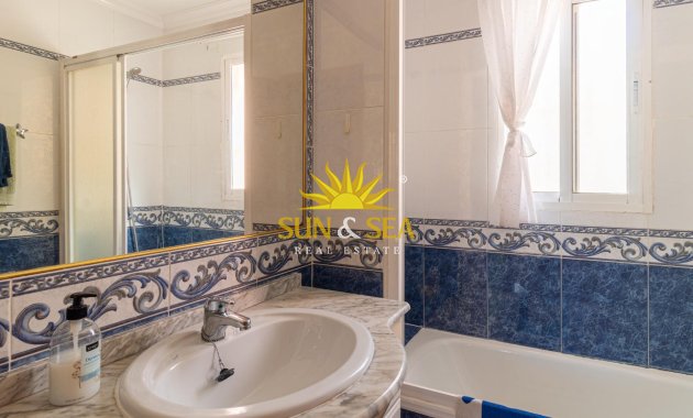 Resale - Villa / Semi detached - Orihuela Costa - La Regia