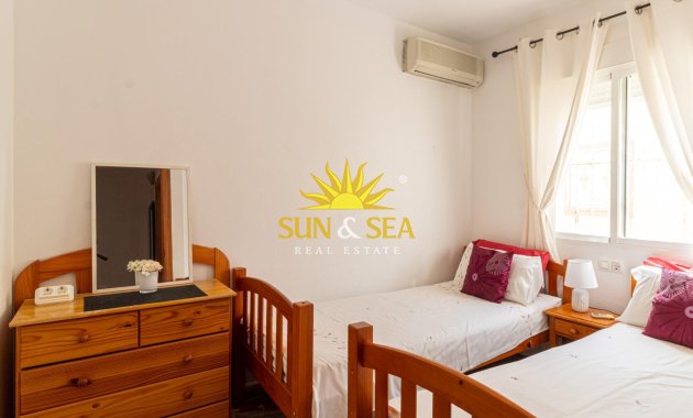 Resale - Villa / Semi detached - Orihuela Costa - La Regia