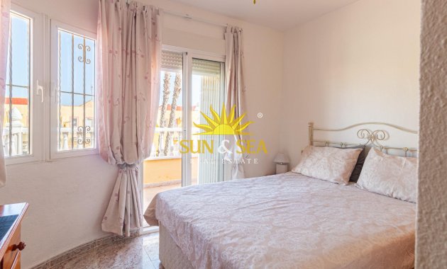 Resale - Villa / Semi detached - Orihuela Costa - La Regia