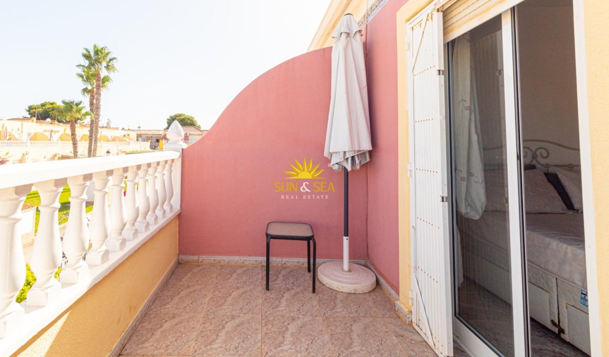 Resale - Villa / Semi detached - Orihuela Costa - La Regia