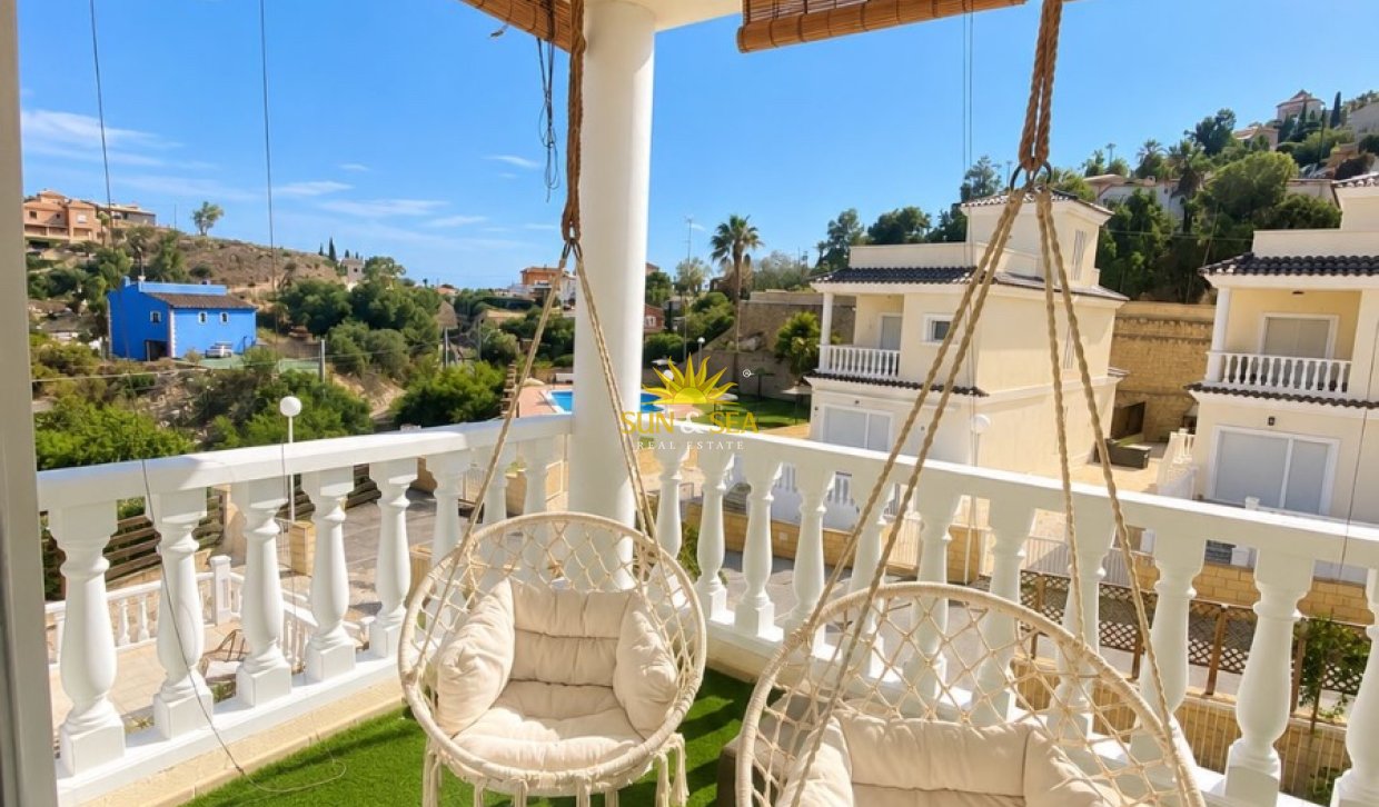 Alquiler a largo plazo - Chalet - El Campello
