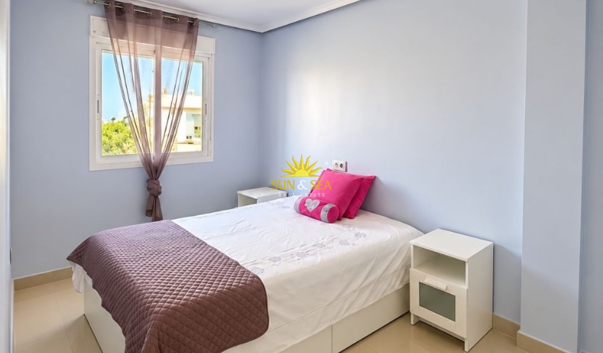 Alquiler a largo plazo - Chalet - El Campello